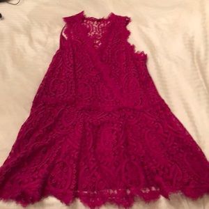 Free people gorgeous deep v pink lace dress size small (retail $119)